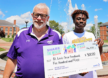 McKendree Student Antione Watson Named Winner in Sodexo’s “Share the Wealth” National Sweepstakes, Donates $500 to The St. Louis Area Foodbank