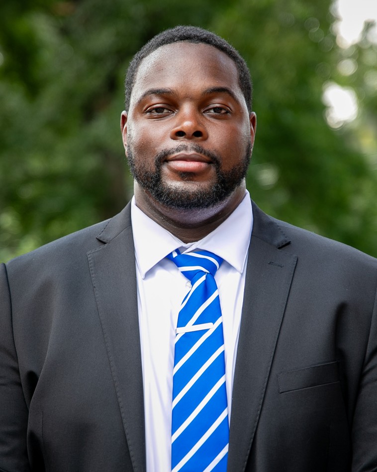 Headshot of Larry Davis